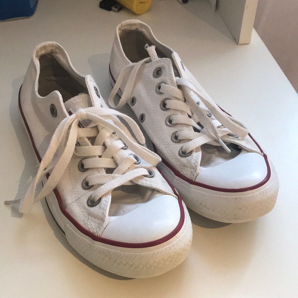 White low top converse